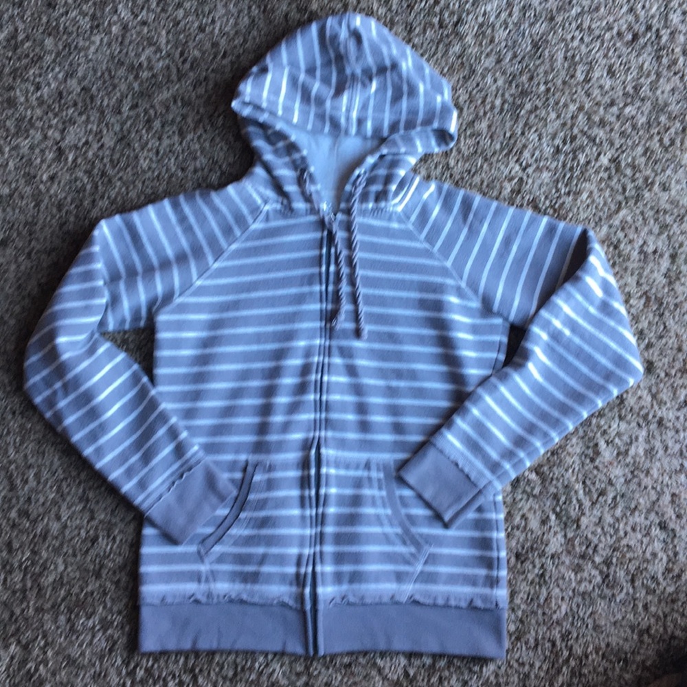 3/$15 Maurices hooded jacket size L